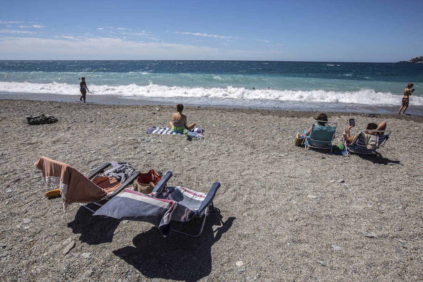 Ambiente en las playas de la Costa Tropical este domingo