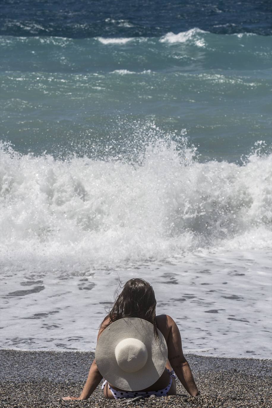 Ambiente en las playas de la Costa Tropical este domingo