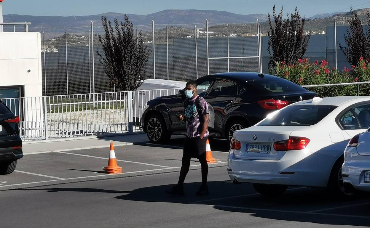 Kingsley Fobi, en la Ciudad Deportiva del Granada. 