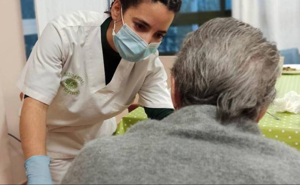 Los trabajadores que tienen que hacerse la prueba PCR antes de volver de vacaciones