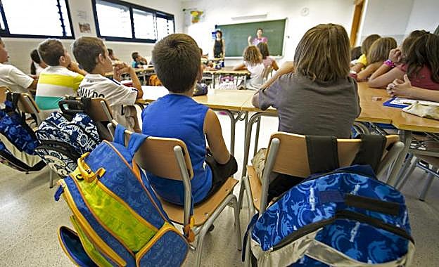 Padres y madres piden siete medidas para una vuelta al cole «100% presencial y segura»