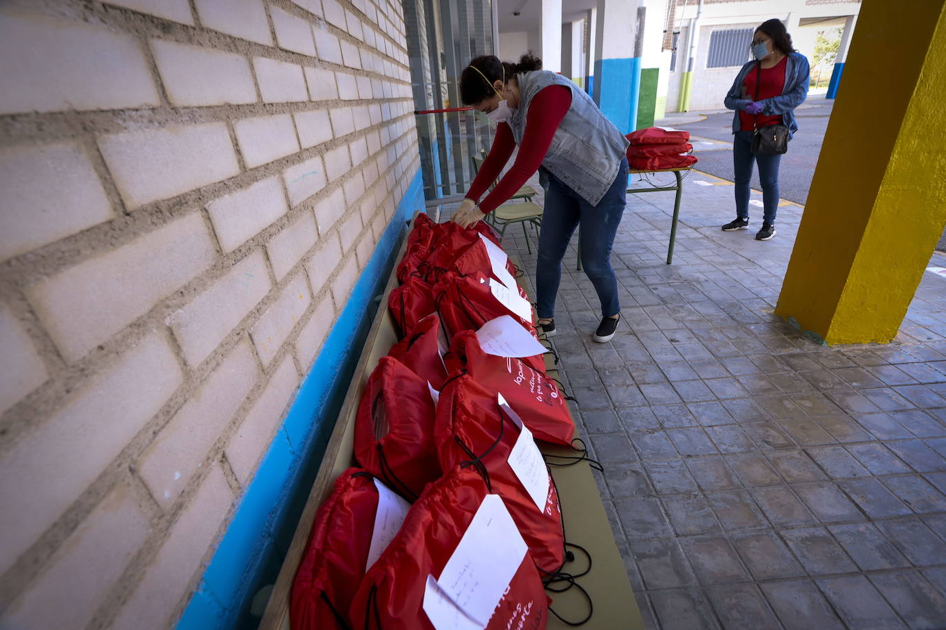 Advierten de que es la Junta, y no los ayuntamientos, la encargada de desinfectar los colegios ante la vuelta a clase