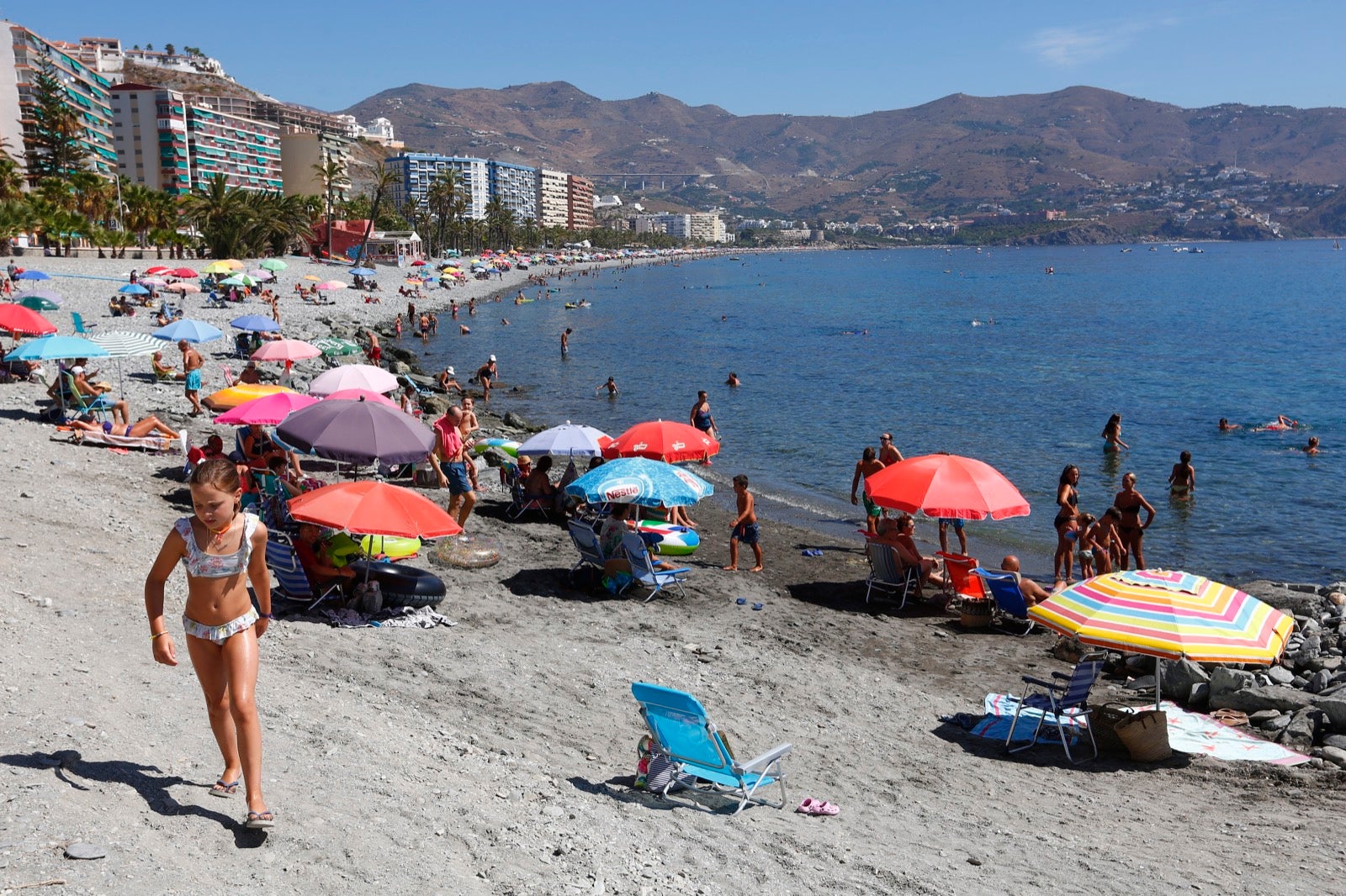 Veraneantes aprovechan los últimos días de mes para escaparse a las localides del litoral. 