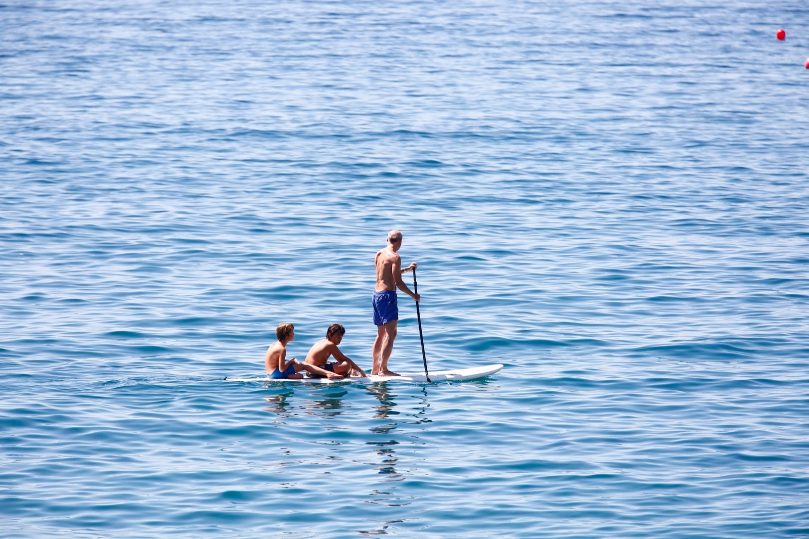 Veraneantes aprovechan los últimos días de mes para escaparse a las localides del litoral. 