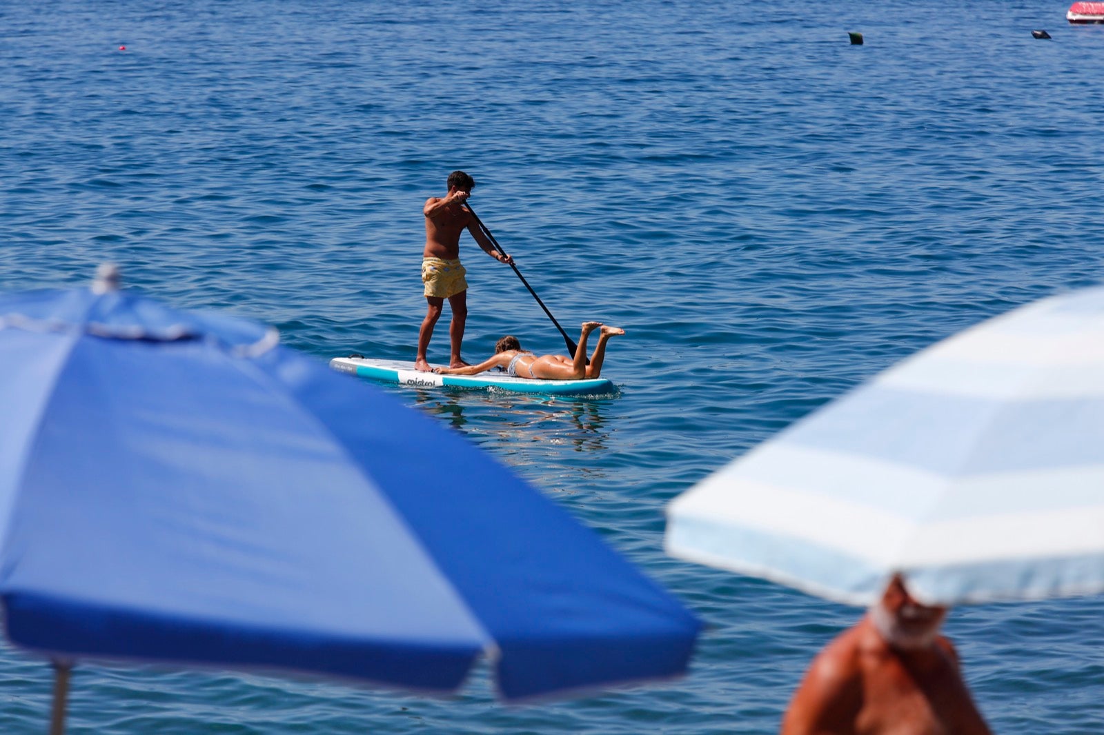 Veraneantes aprovechan los últimos días de mes para escaparse a las localides del litoral. 