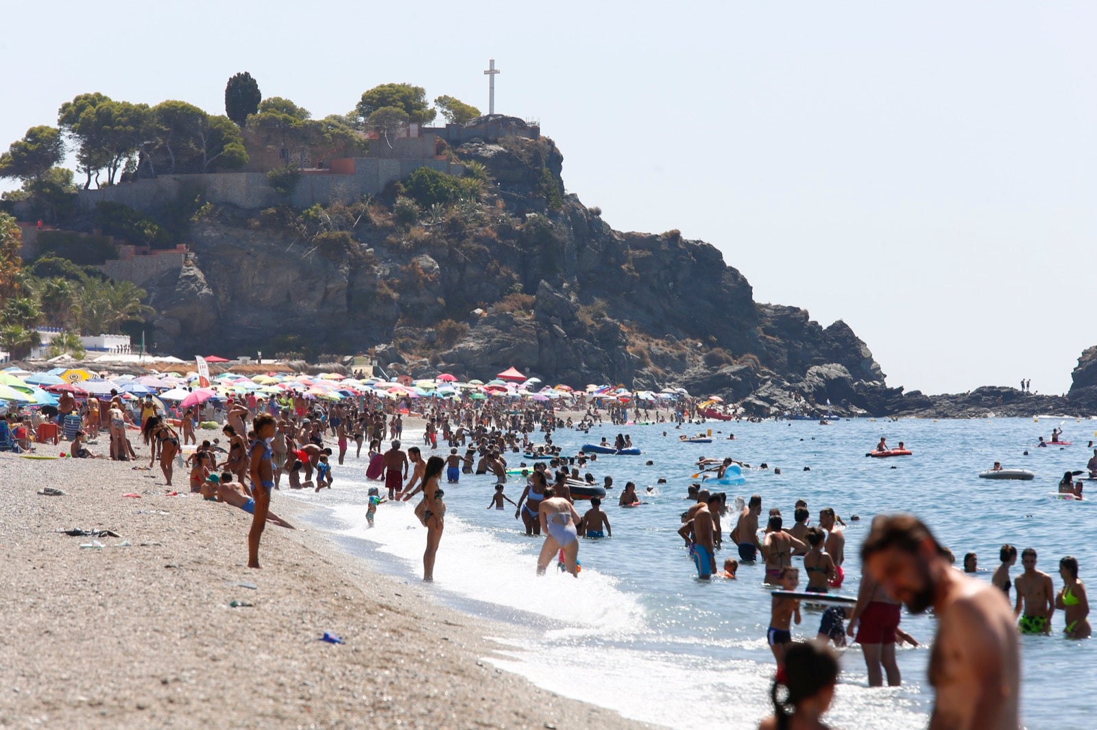 Veraneantes aprovechan los últimos días de mes para escaparse a las localides del litoral. 