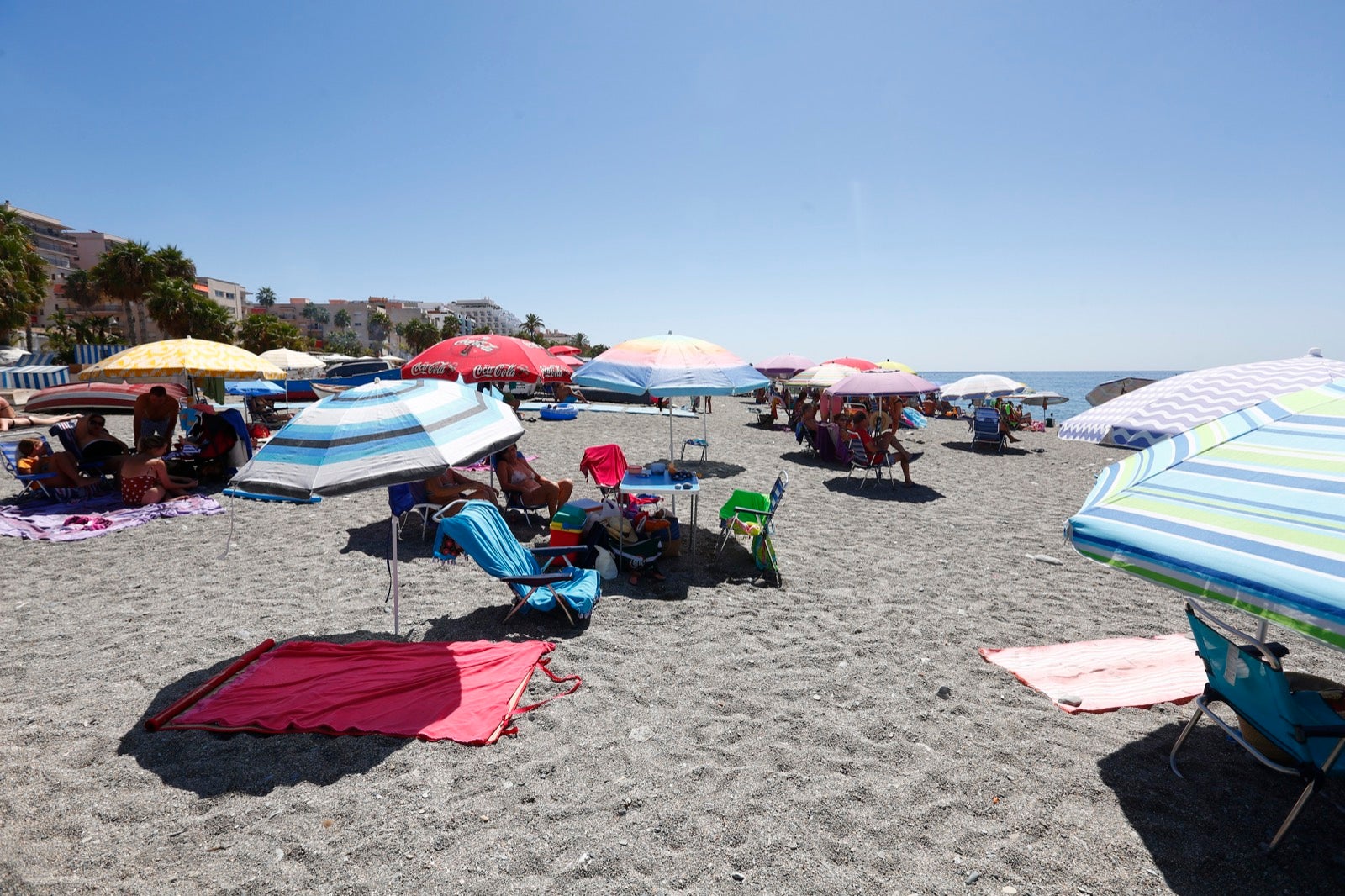 Veraneantes aprovechan los últimos días de mes para escaparse a las localides del litoral. 