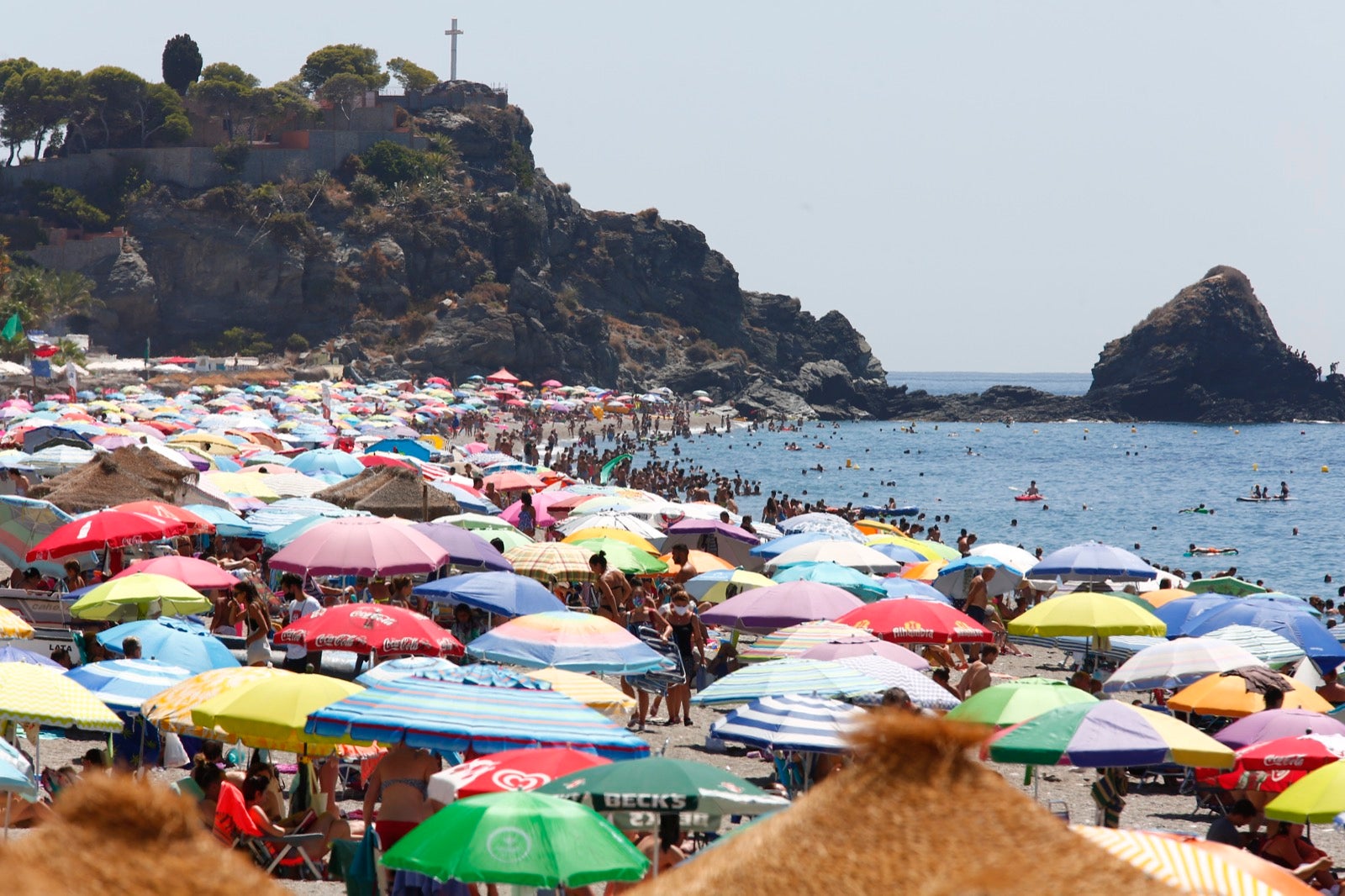 Veraneantes aprovechan los últimos días de mes para escaparse a las localides del litoral. 