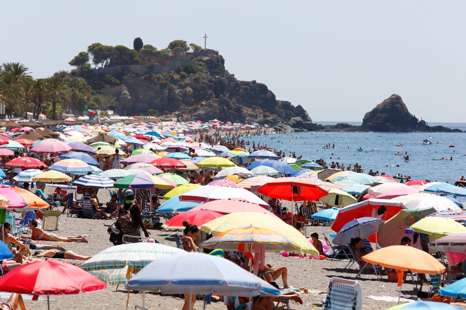 Veraneantes aprovechan los últimos días de mes para escaparse a las localides del litoral. 