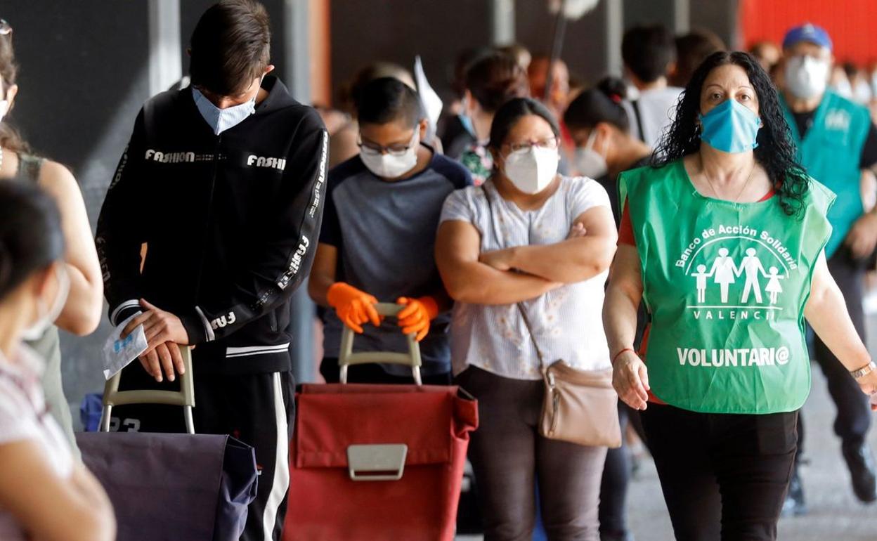 El Ingreso Mínimo Vital no llega ni al 1% de los hogares de desempleados en Granada