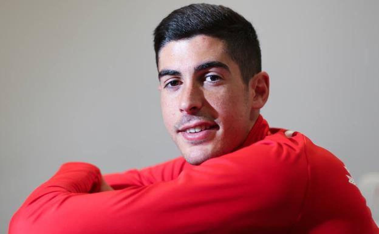 Carlos Fernández, durante una entrevista con IDEAL. 