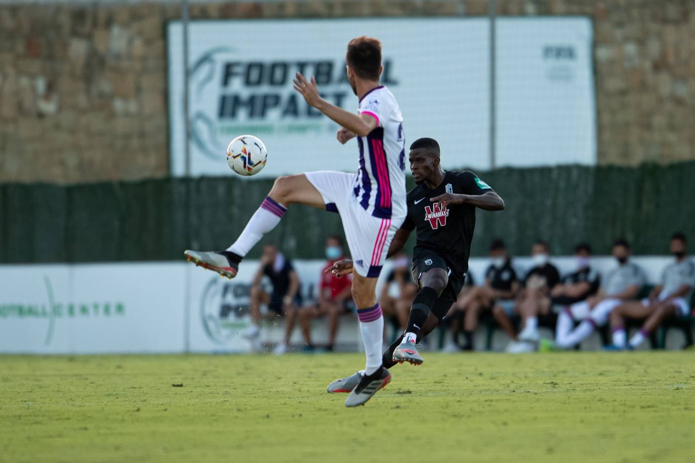 Fotos: Goleada al Granada en su primer test ante el Valladolid