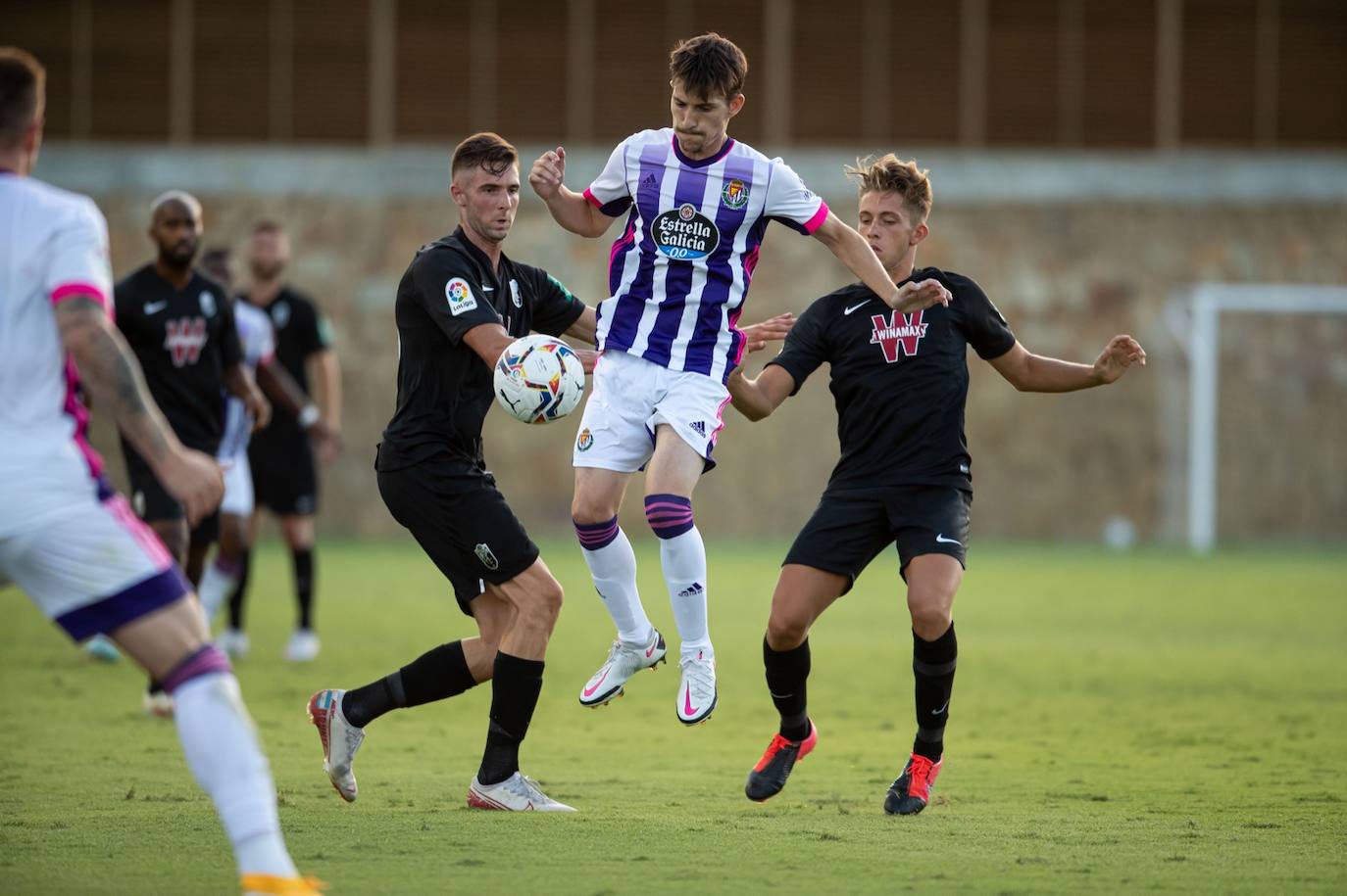 Fotos: Goleada al Granada en su primer test ante el Valladolid
