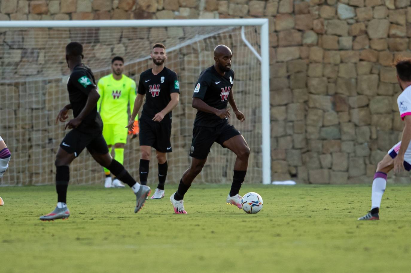 Fotos: Goleada al Granada en su primer test ante el Valladolid