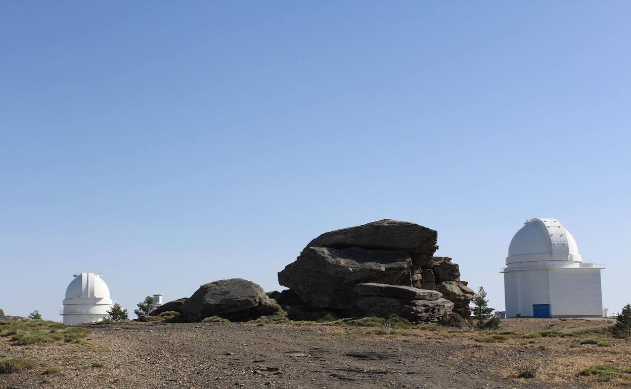 Cúpulas de observación en Calar Alto.