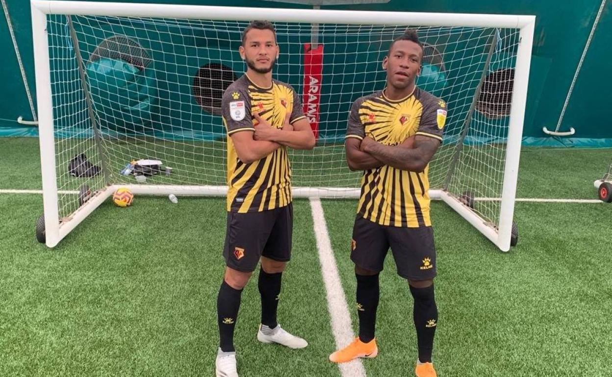 Luis Suárez, junto al también exrojiblanco Estupiñán. 