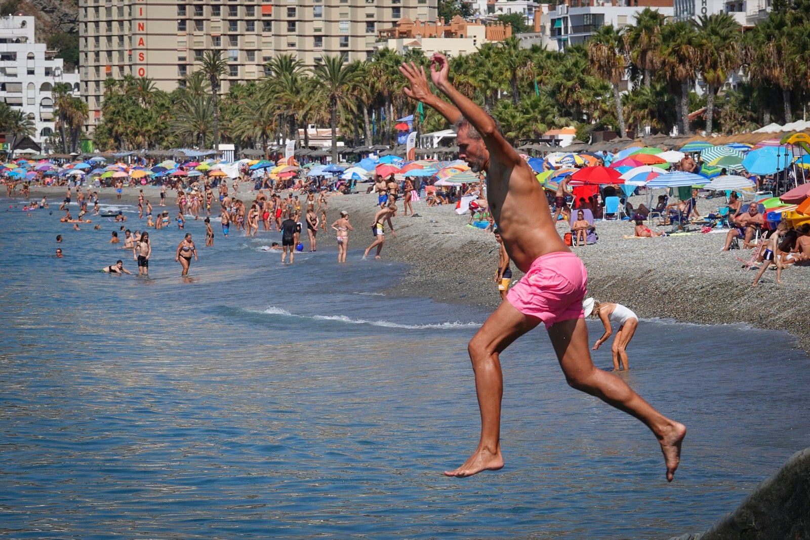 El buen tiempo ha acompañado a los que se han acercado a la Costa Tropical