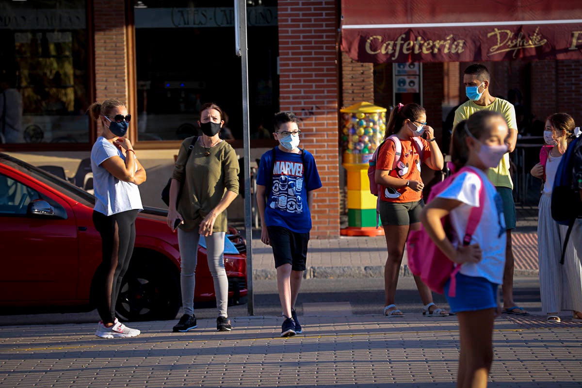 Vuelta a las aulas en los colegios Garvayo Dinelli y Los Álamos de Motril