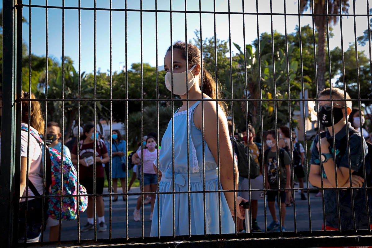 Vuelta a las aulas en los colegios Garvayo Dinelli y Los Álamos de Motril