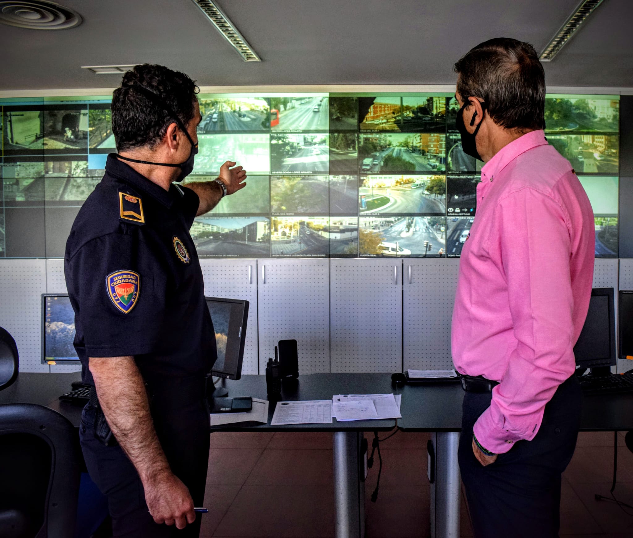 El tráfico en Granada en la mañana de la vuelta a las aulas