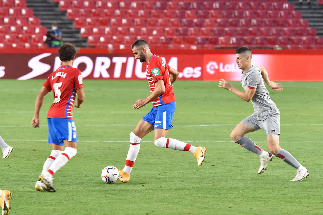 El equipo rojiblanco ha recibido este sábado al Athletic en la primera jornada de liga 