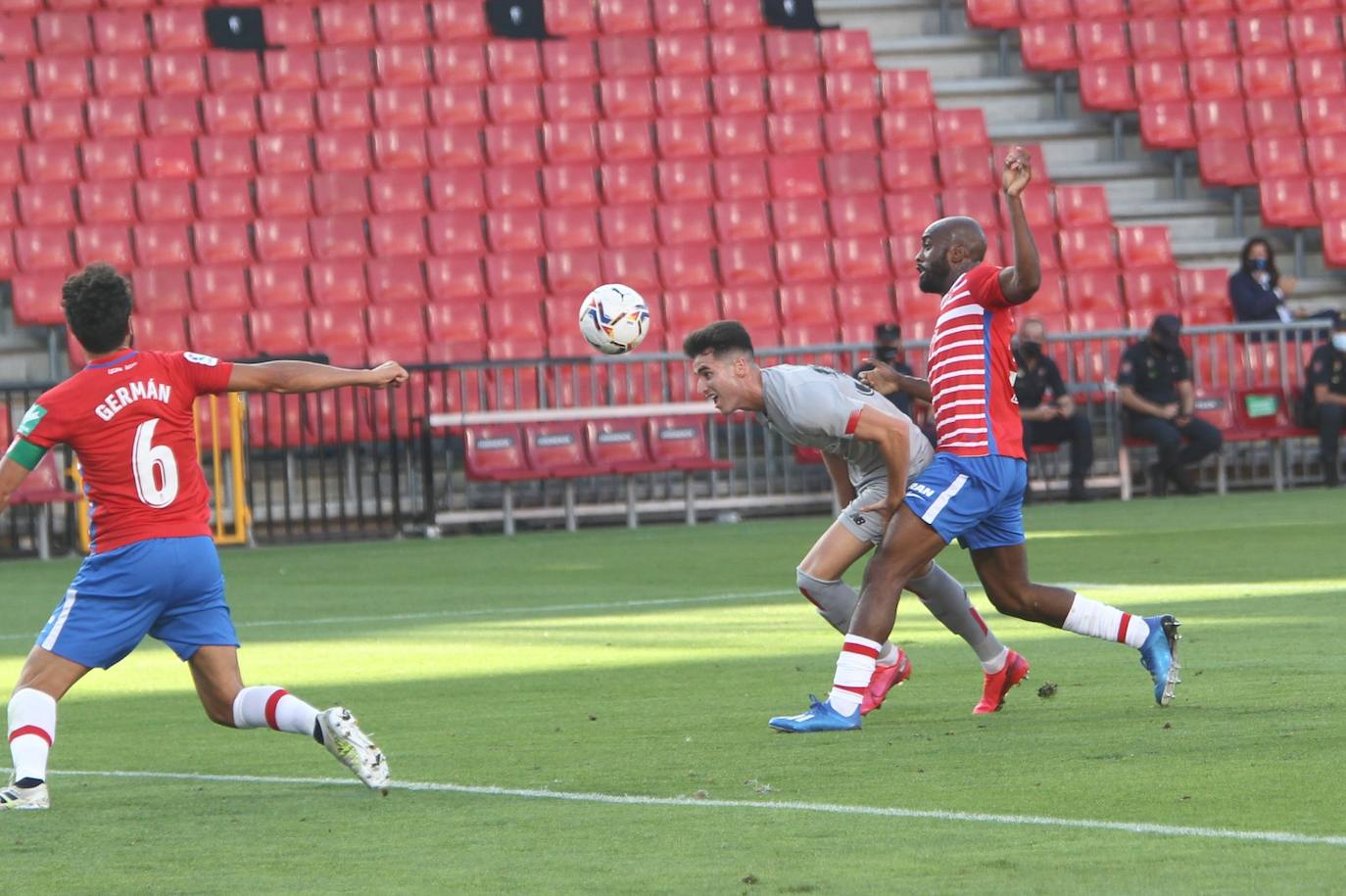 El equipo rojiblanco ha recibido este sábado al Athletic en la primera jornada de liga 