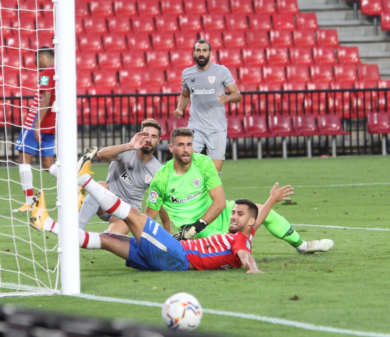 El equipo rojiblanco ha recibido este sábado al Athletic en la primera jornada de liga 