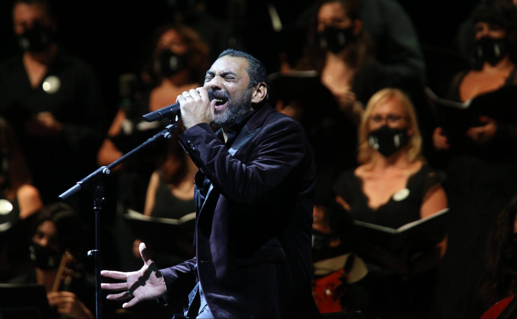 Pepe Luis 'Habichuela', arrebatado durante el recital.