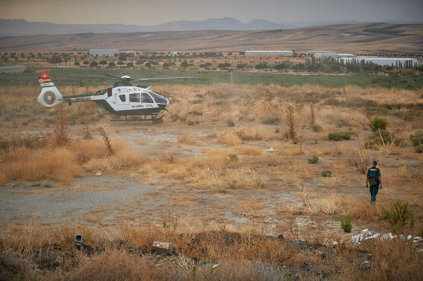 La Guardia Civil está realizando batidas con un helicóptero, patrullas de tierra y cámaras térmicas