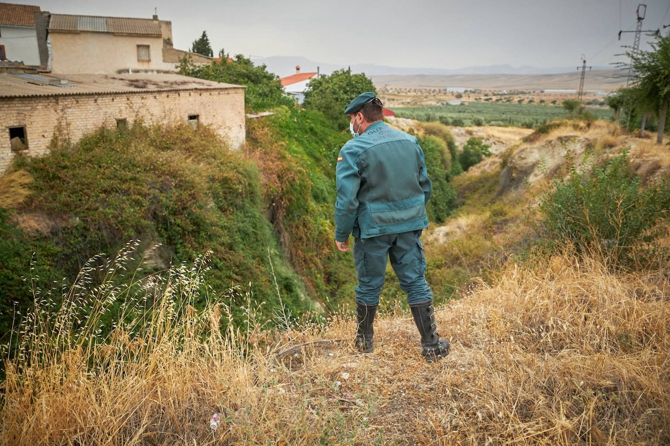 La Guardia Civil está realizando batidas con un helicóptero, patrullas de tierra y cámaras térmicas