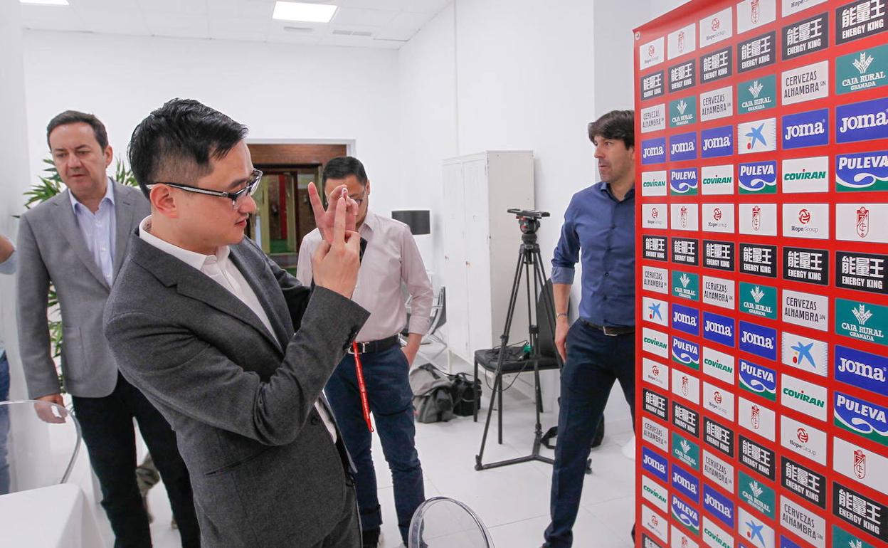 John Jiang, el ya expresidente del club, en una comparecencia anterior. 