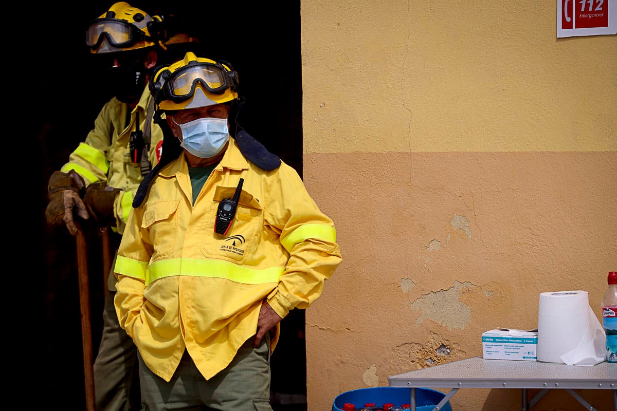 Los ayuntamientos de la provincia han puesto a disposición de la Junta locales municipales durante el periodo de riesgo de incendio para evitar la exposición a la Covid-19 de los 600 bomberos en un único centro de trabajo