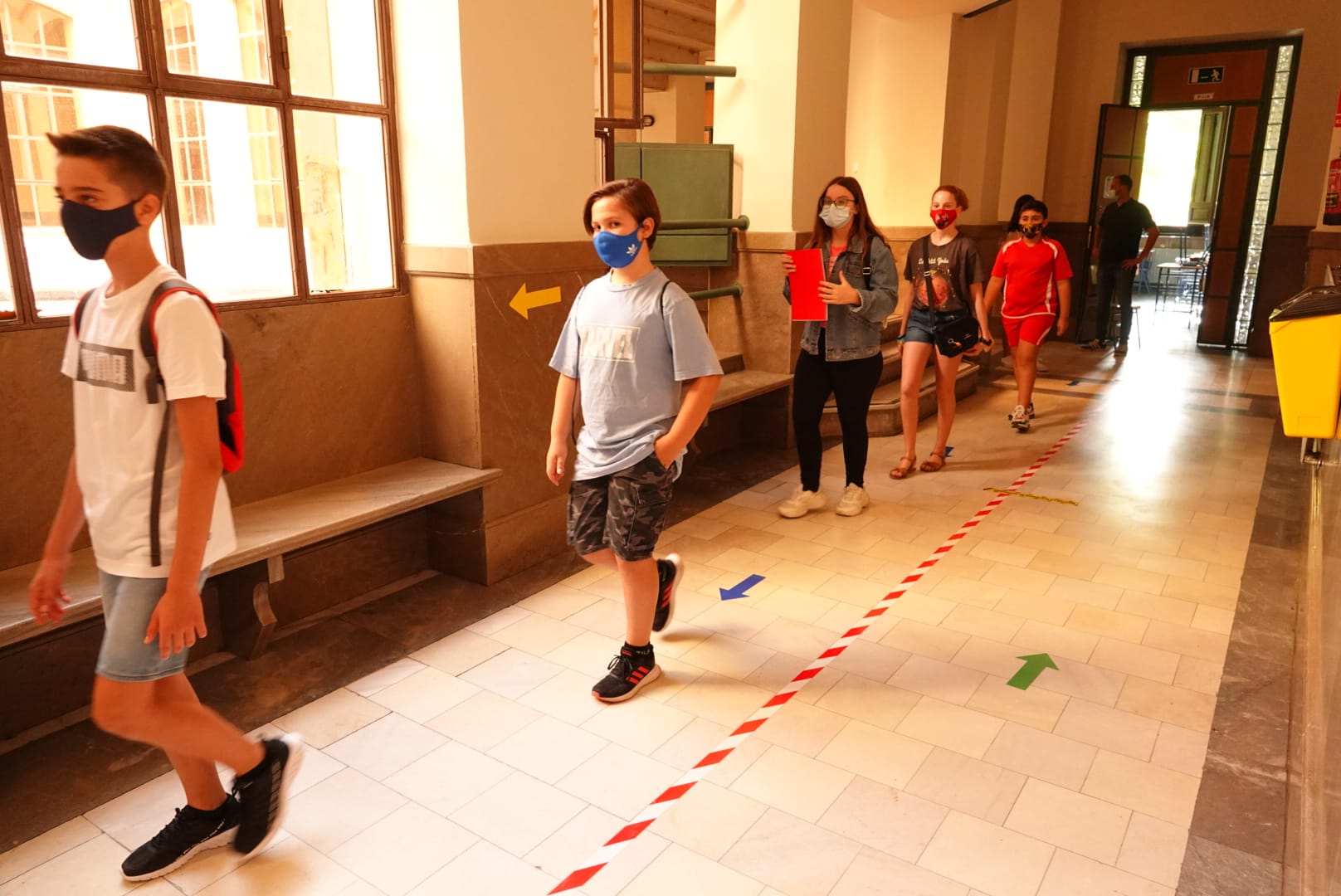 El regreso a las aulas de los estudiantes de Secundaria y Bachillerato no está provocando retenciones en la ciudad ni en la autovía