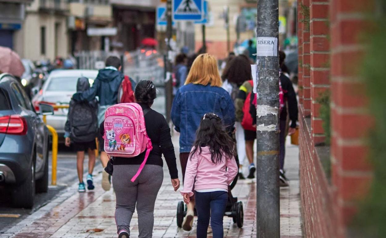 Normalidad en las primeras horas de la jornada de huelga educativa.