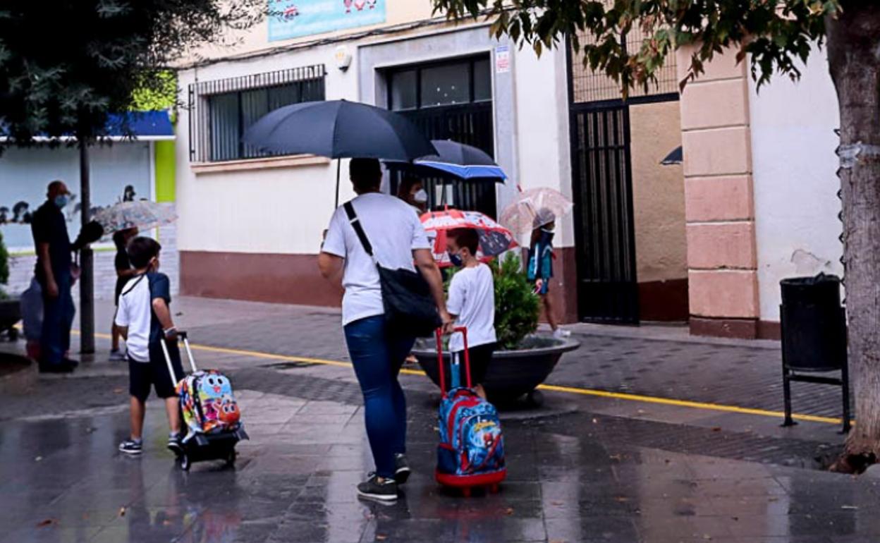 Educacion en Granada | Los sindicatos y las Ampas, expectantes ante el seguimiento de la huelga