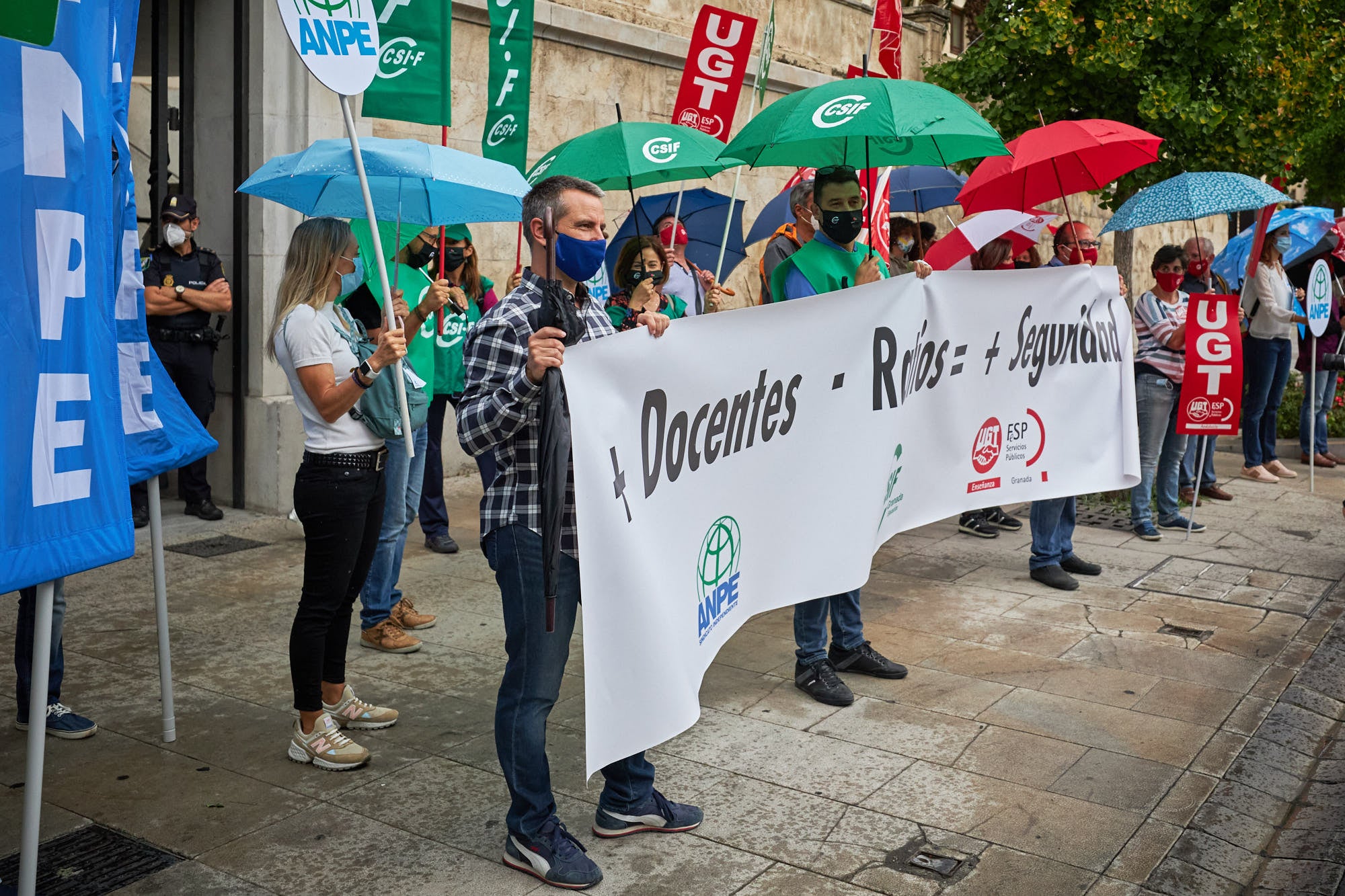 A este parón lectivo le seguirá una manifestación que partirá a las 12.30 horas de la Delegación Educación