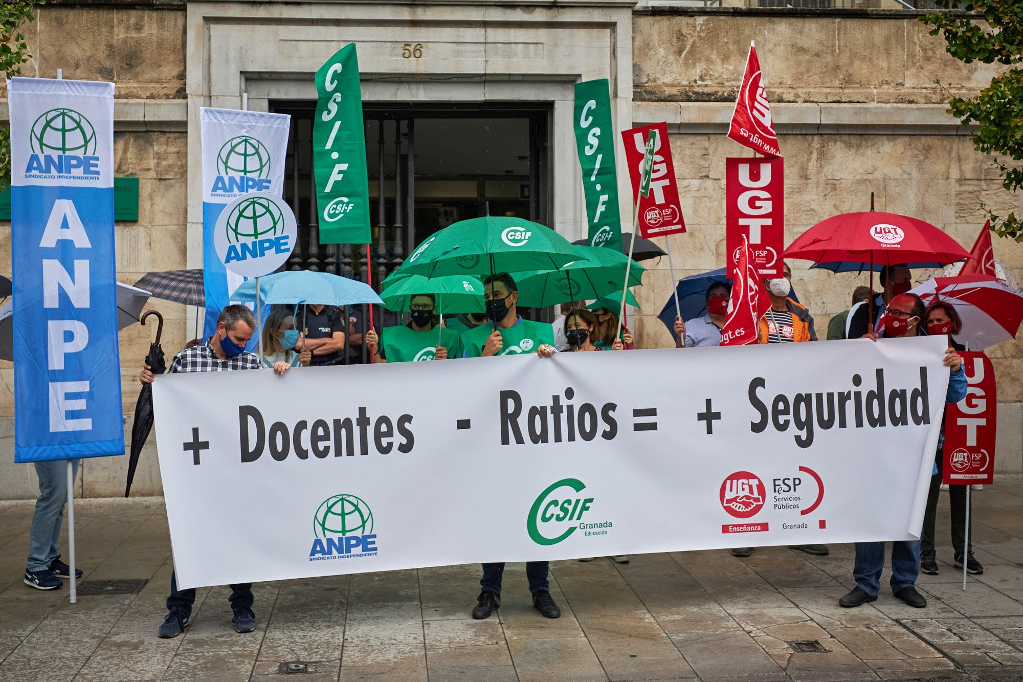 A este parón lectivo le seguirá una manifestación que partirá a las 12.30 horas de la Delegación Educación