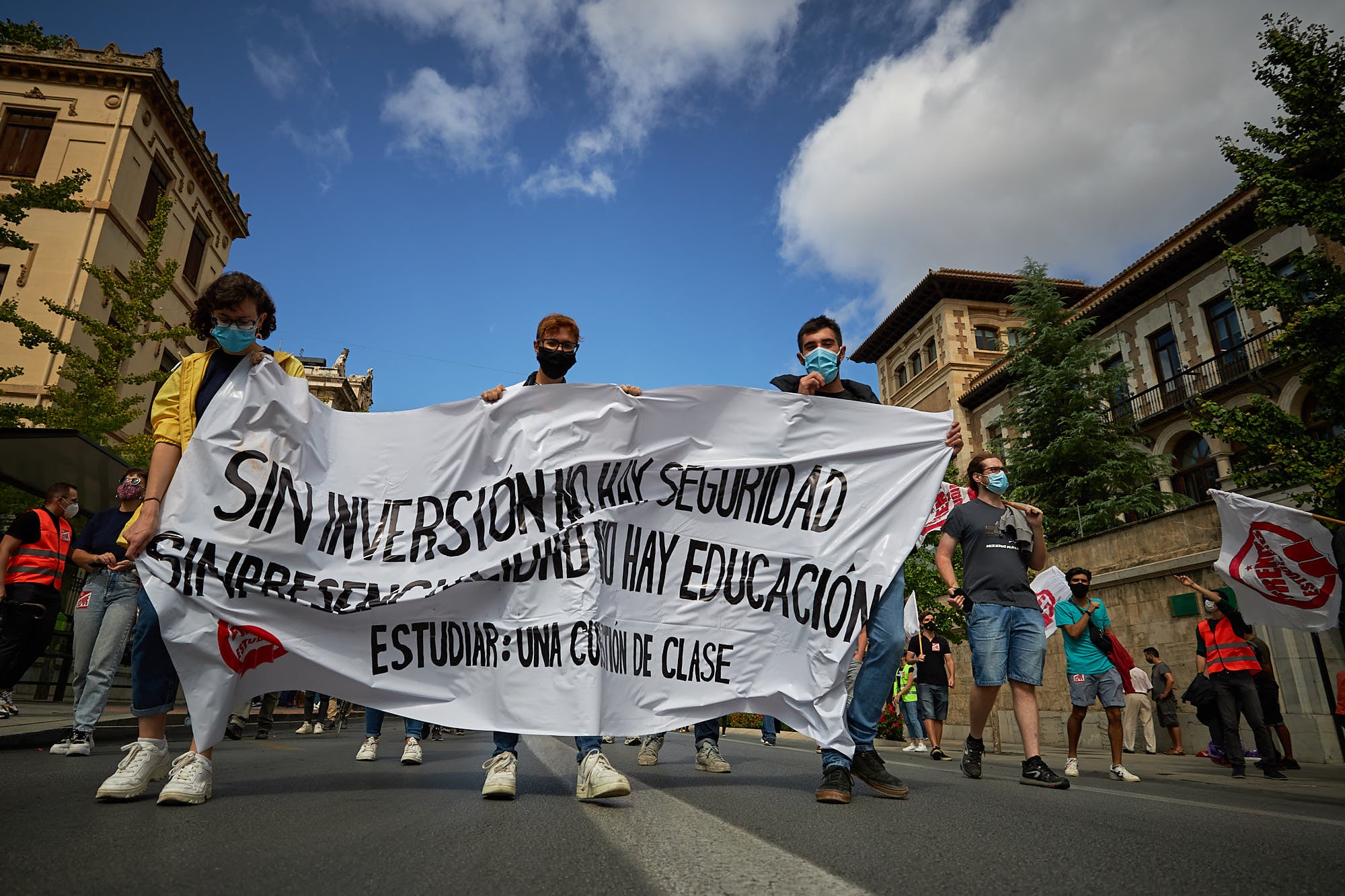 A este parón lectivo le seguirá una manifestación que partirá a las 12.30 horas de la Delegación Educación