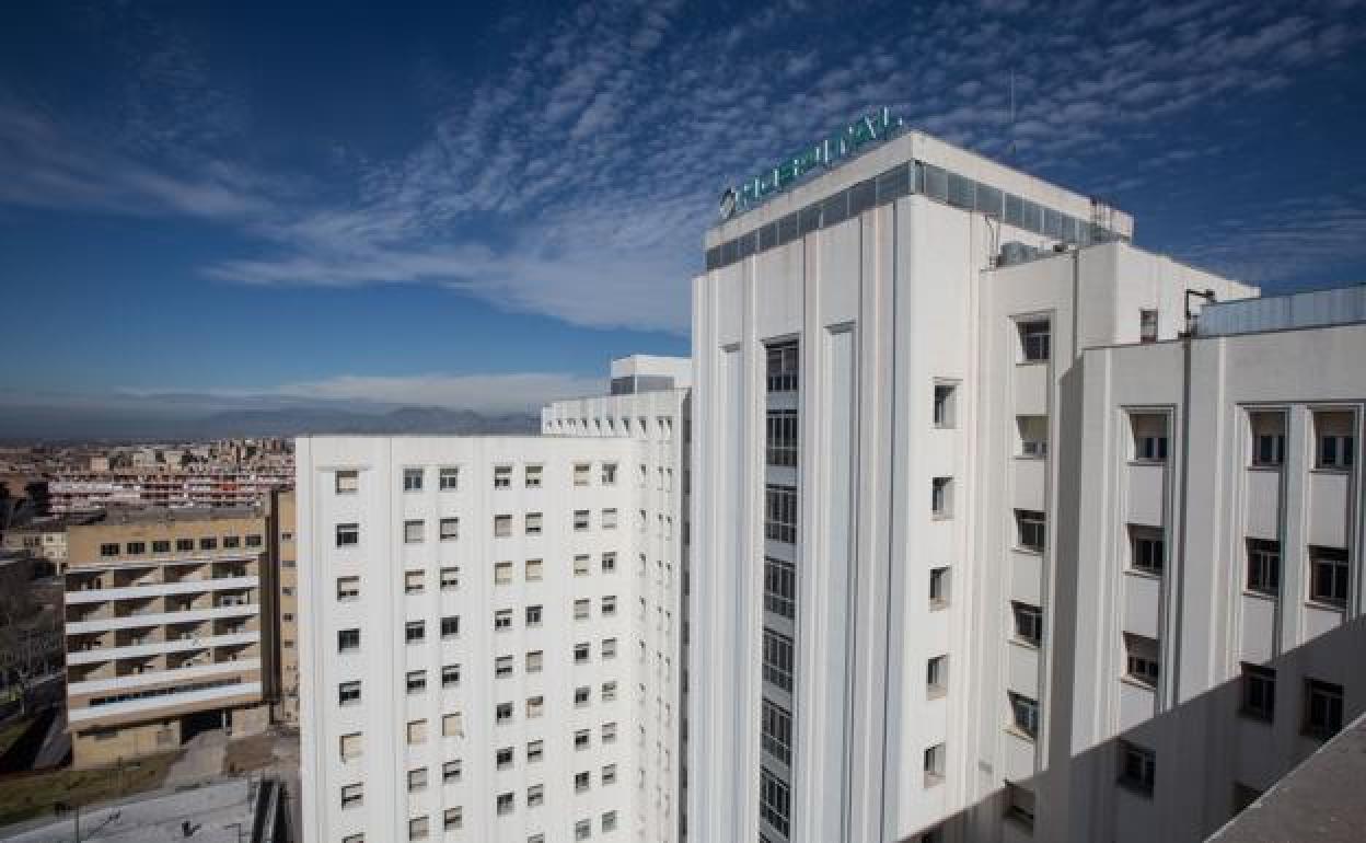 Brotes en Granada | Dimite un jefe de servicio del Virgen de las Nieves por la aparición de brotes en el hospital