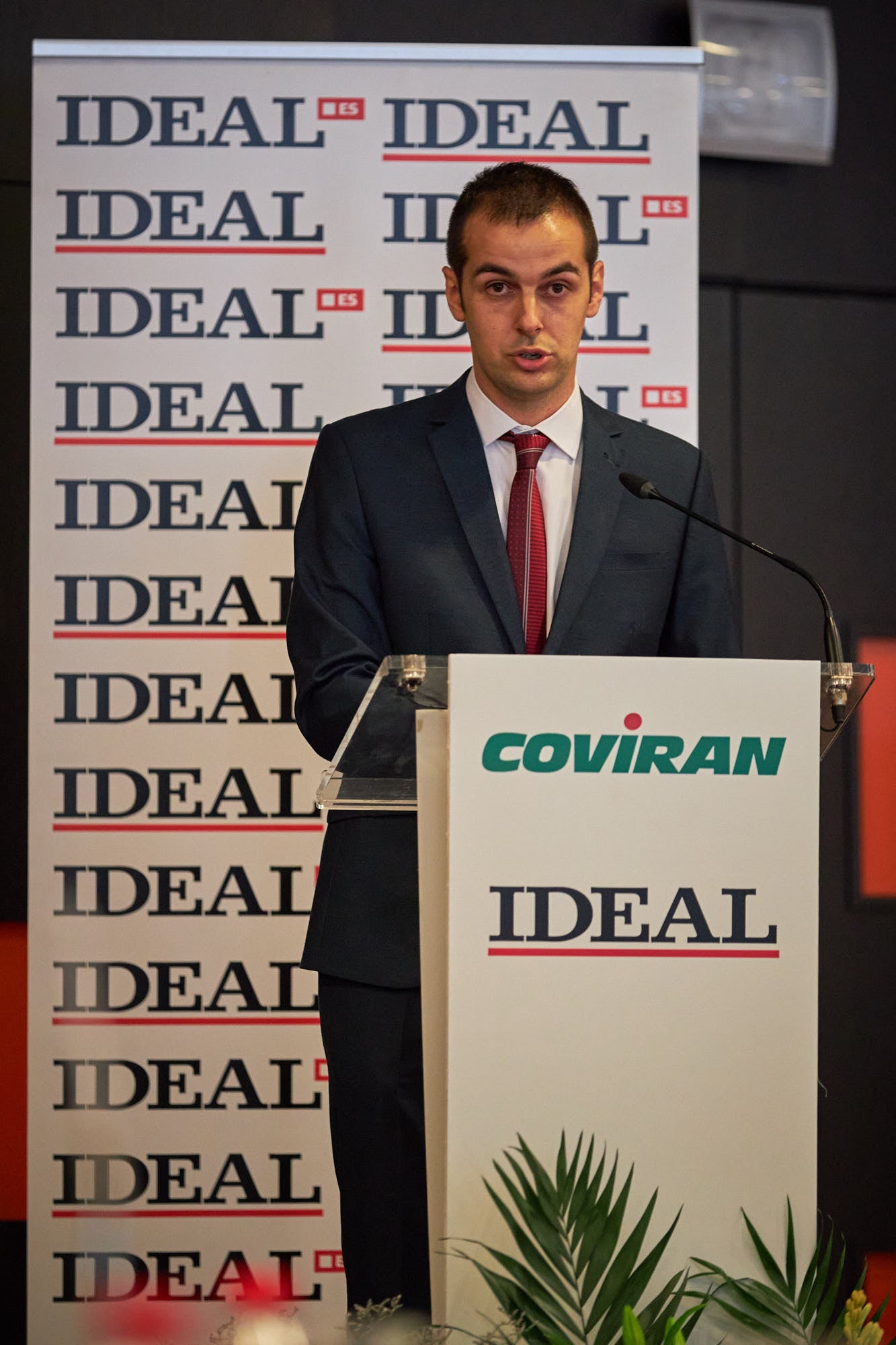 El consejero de Presidencia ha analizado los desafíos de la comunidad ante el Covid y ha anunciado ayudas al alquiler para el sector del ocio nocturno e infantil