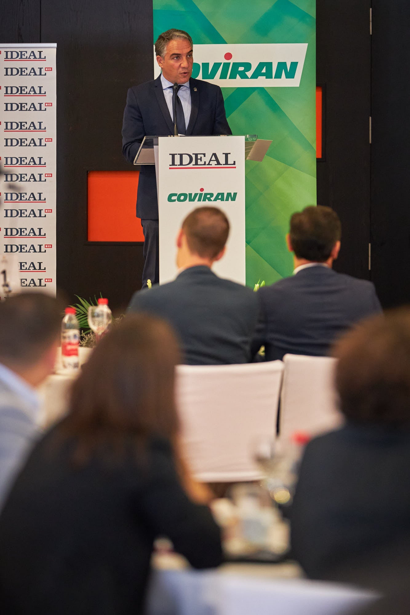 El consejero de Presidencia ha analizado los desafíos de la comunidad ante el Covid y ha anunciado ayudas al alquiler para el sector del ocio nocturno e infantil