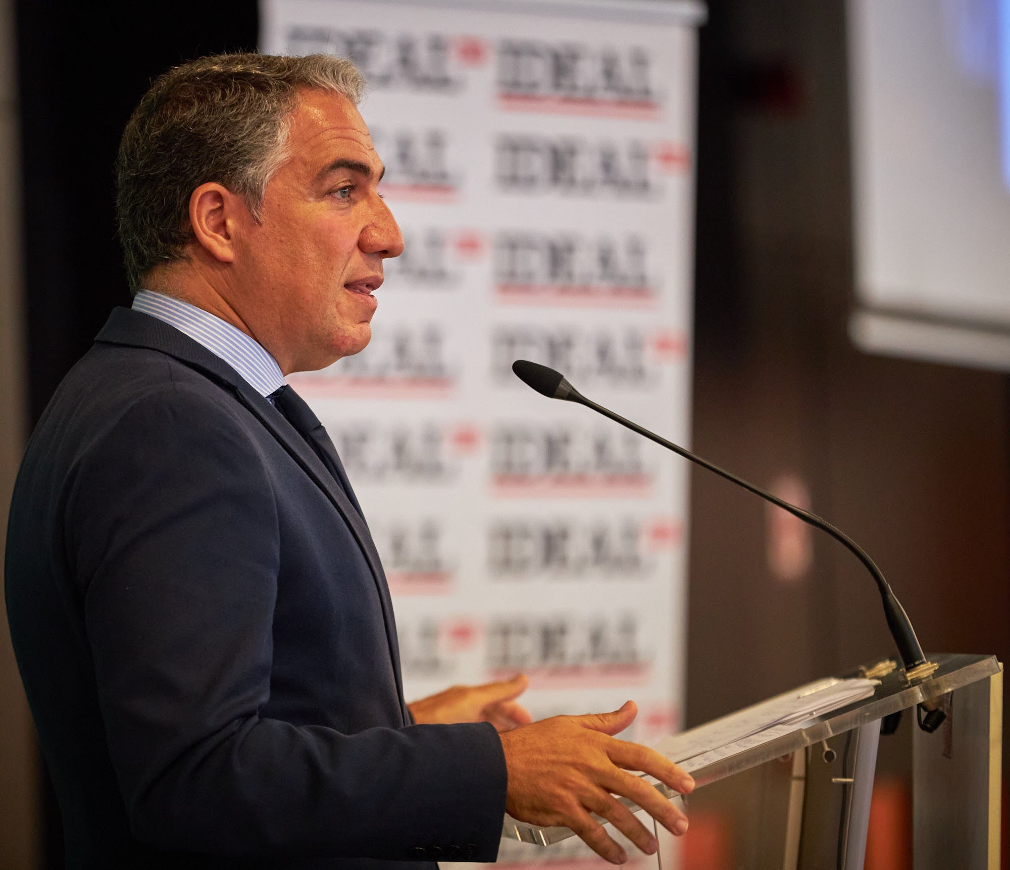 El consejero de Presidencia ha analizado los desafíos de la comunidad ante el Covid y ha anunciado ayudas al alquiler para el sector del ocio nocturno e infantil