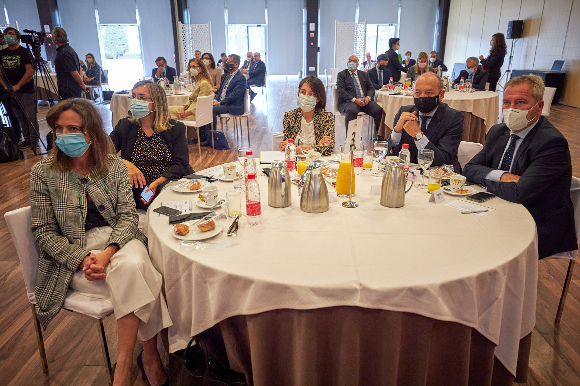 El consejero de Presidencia ha analizado los desafíos de la comunidad ante el Covid y ha anunciado ayudas al alquiler para el sector del ocio nocturno e infantil