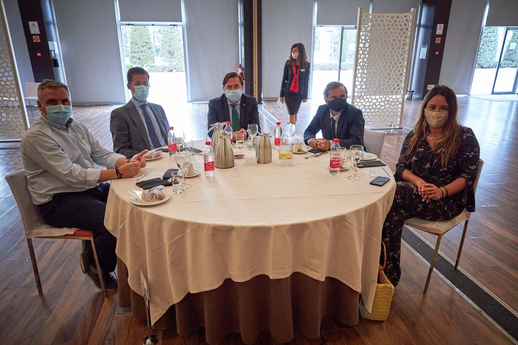 El consejero de Presidencia ha analizado los desafíos de la comunidad ante el Covid y ha anunciado ayudas al alquiler para el sector del ocio nocturno e infantil