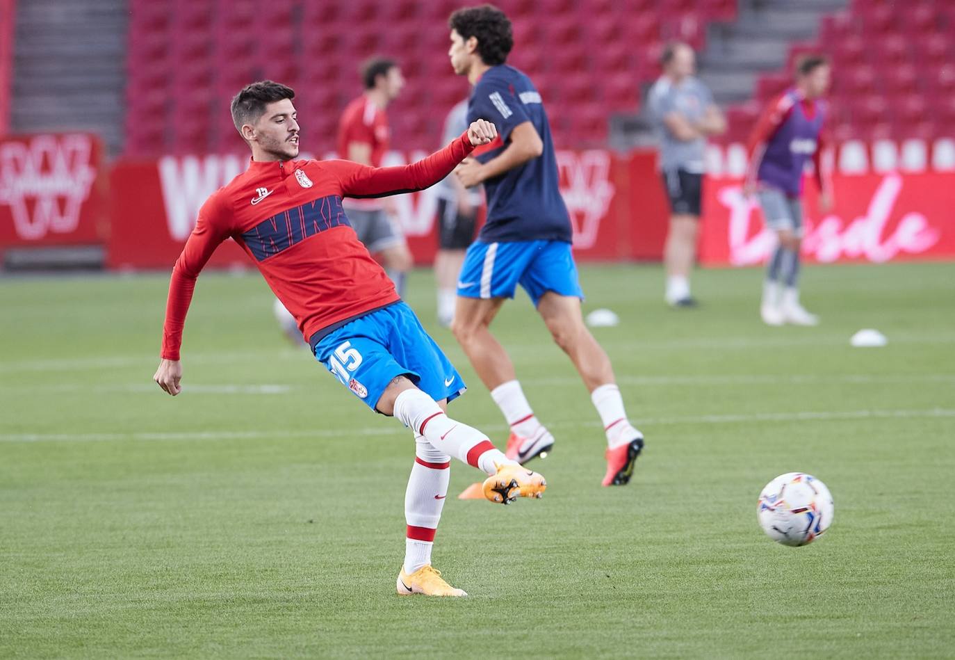 Fotos: Las mejores imágenes del Granada - Lokomotive Tbilisi