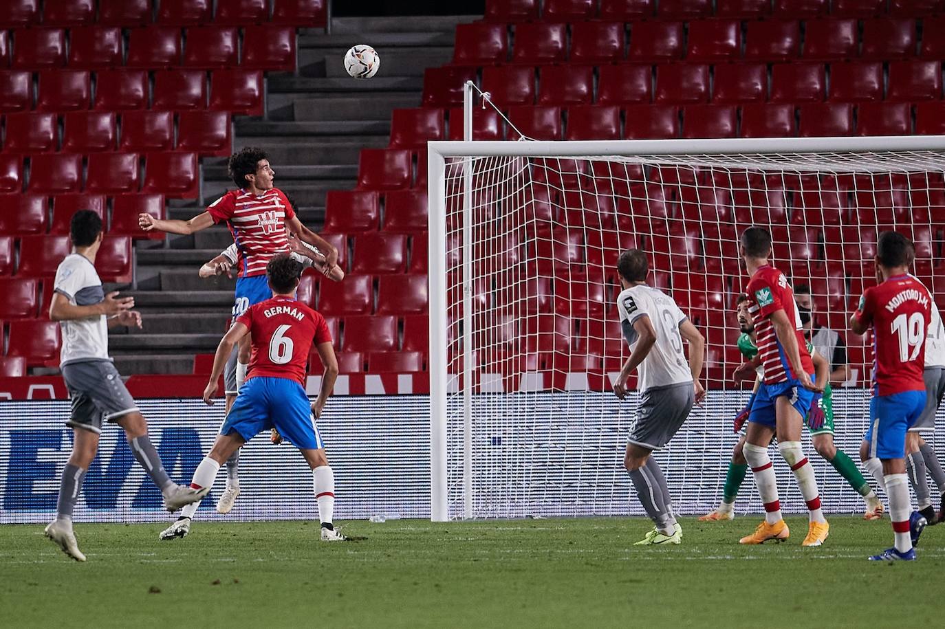 Fotos: Las mejores imágenes del Granada - Lokomotive Tbilisi