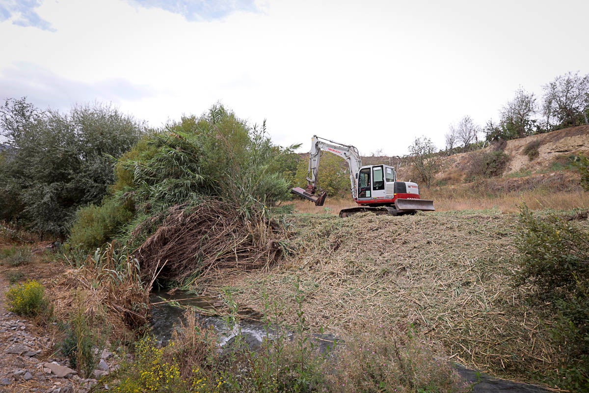 Limpieza de ramblas en la Costa