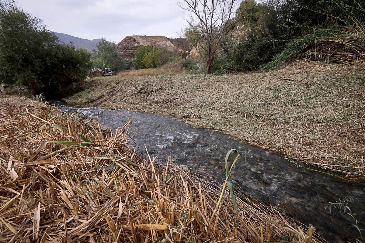 Limpieza de ramblas en la Costa