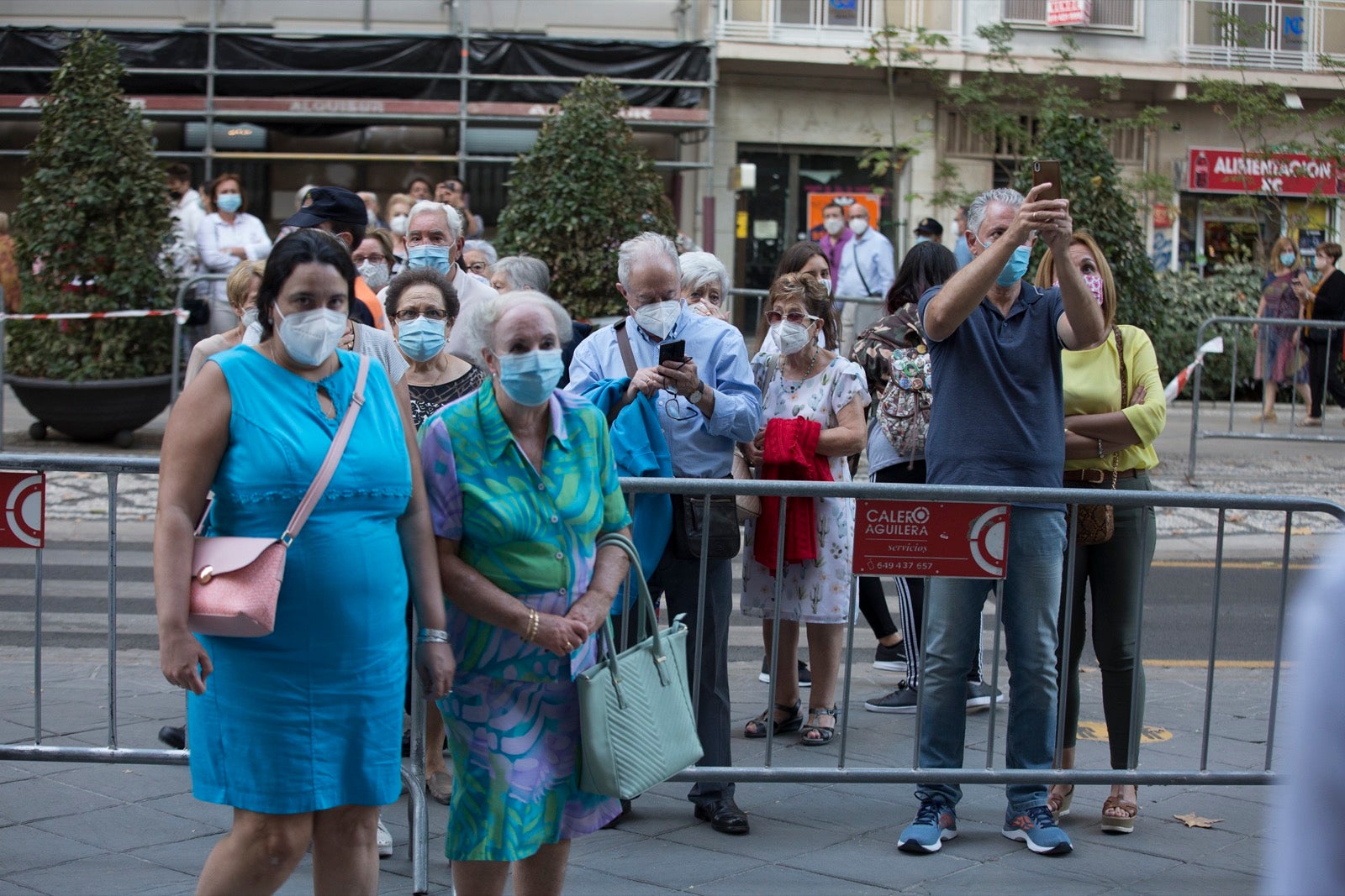 Fotos: Granada vive su Día de la Virgen más diferente