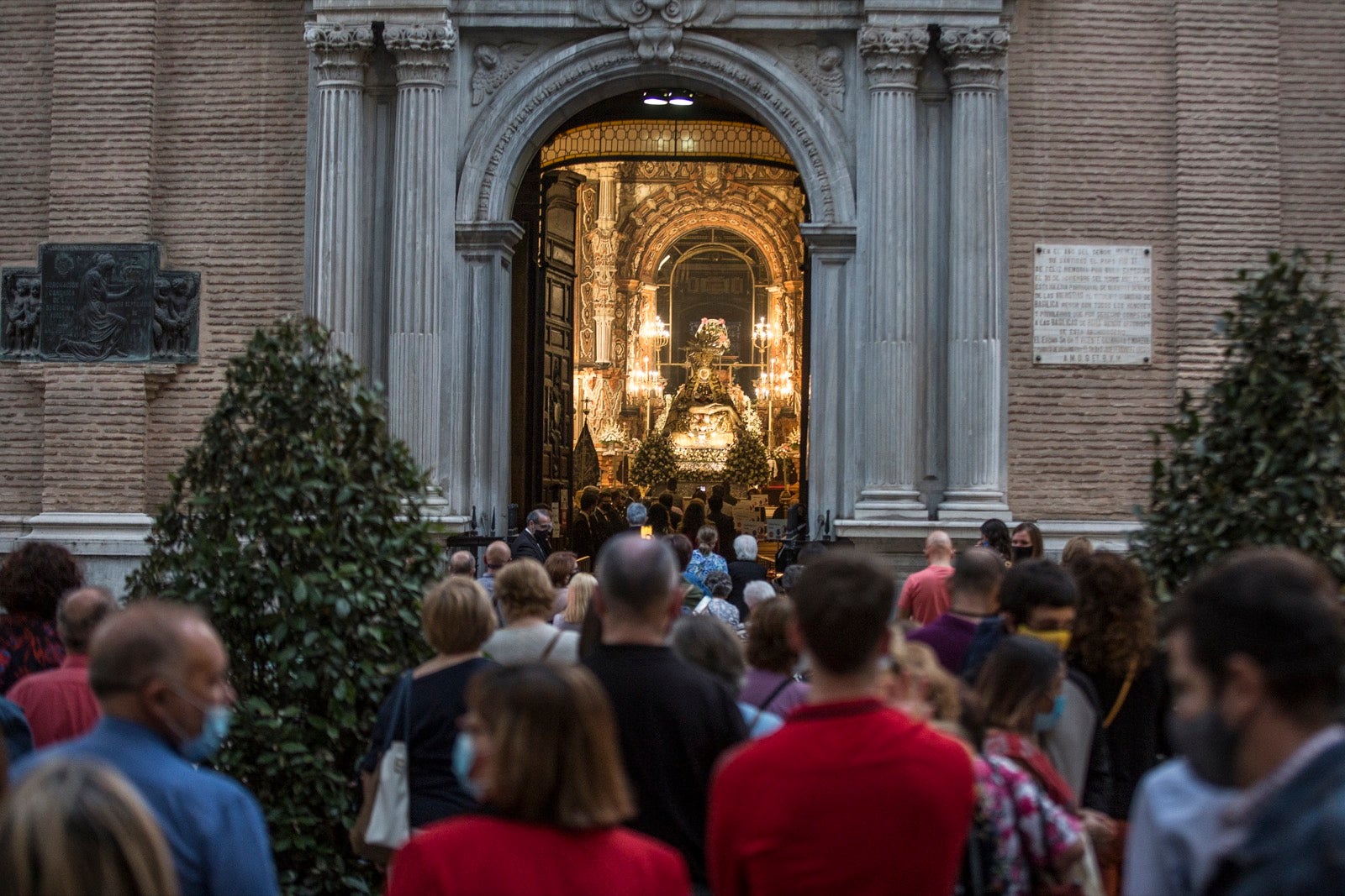 Fotos: Granada vive su Día de la Virgen más diferente